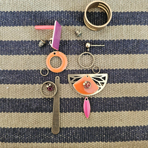 Boucles d'oreilles asymétriques Art Déco